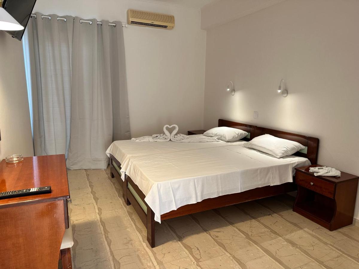 Aggelos Family Hotel Moraḯtika Luaran gambar