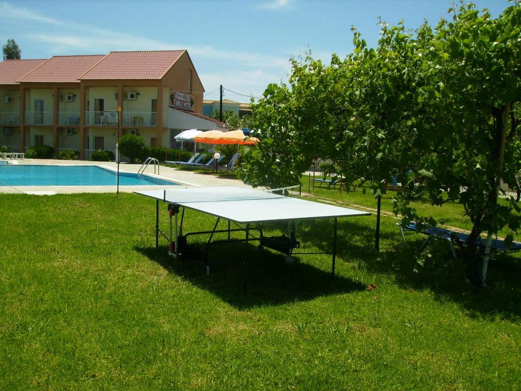 Aggelos Family Hotel Moraḯtika Luaran gambar