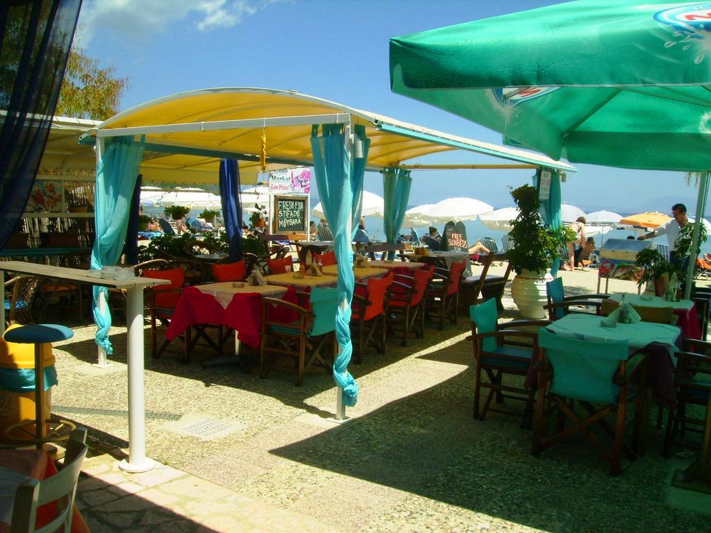 Aggelos Family Hotel Moraḯtika Luaran gambar