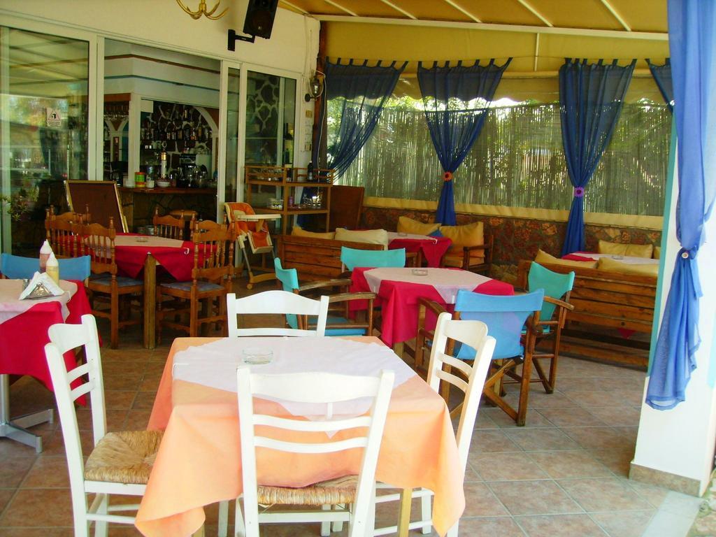 Aggelos Family Hotel Moraḯtika Luaran gambar